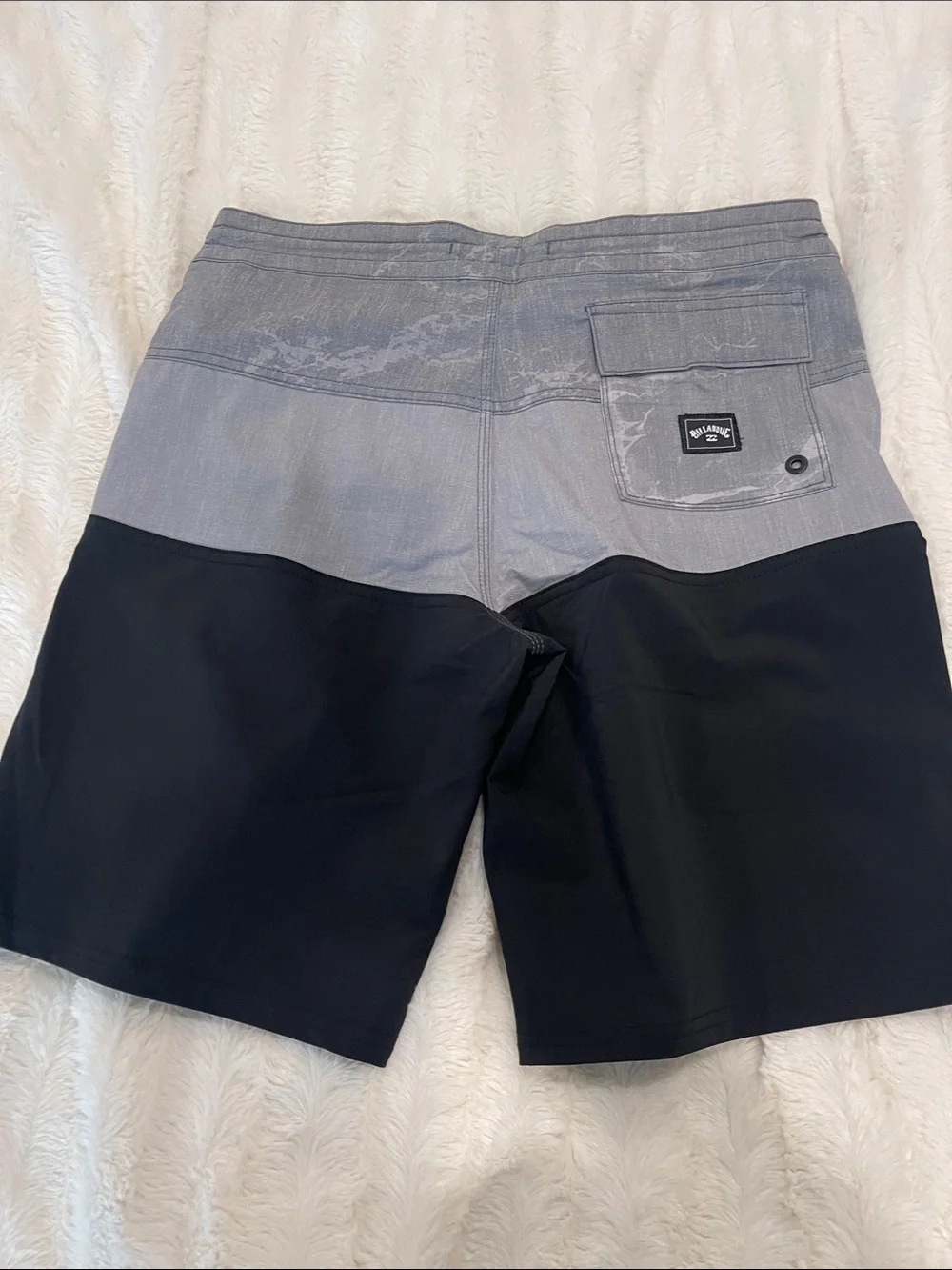 Billabong Men’s Gray and Black Colorblock Swim Board Shorts